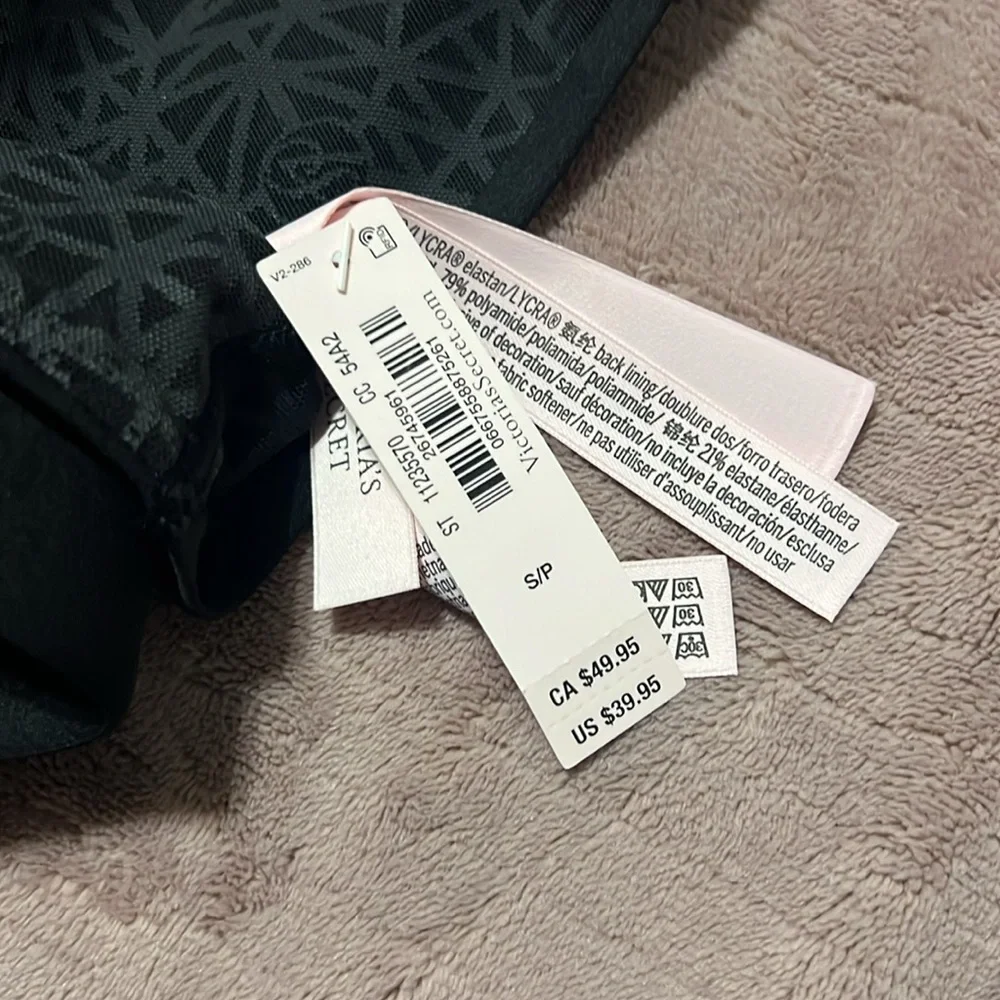 New VS lycra sport bra size small super comfortable - Picture 7 of 8